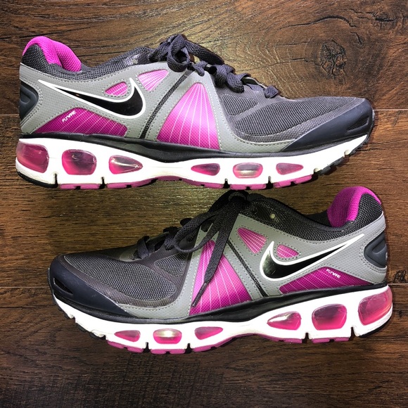 Nike Shoes - Nike Flywire Airmax
